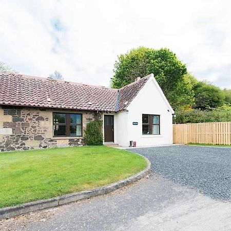 Douglas Fir Lodge With Hot Tub Near Cupar Fife Luthrie Exterior foto